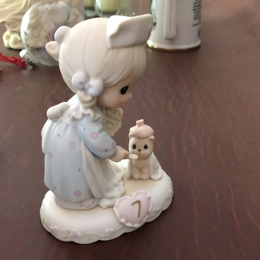 Precious moments - Picture 3 of 3